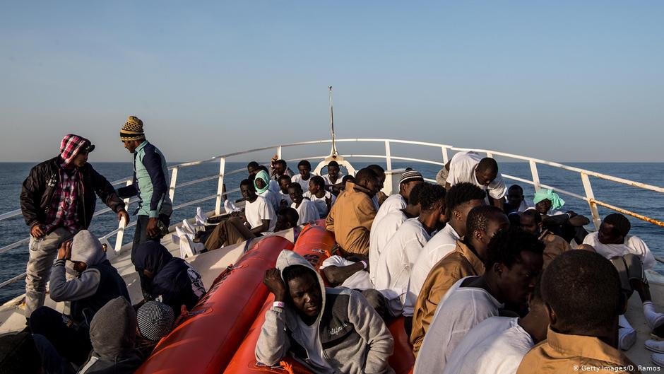 Refugees on the Mediterranean Sea (photo: Getty Images/D. Ramos)