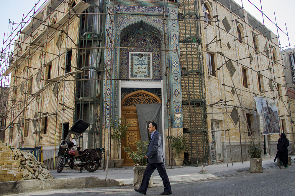 Prophet Ibrahim Mosque, located in a side street of Hasan Abad (photo: Changiz M. Varzi)