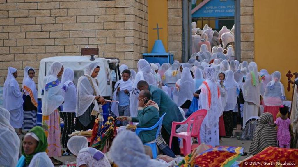 Äthiopisch-Orthodoxe Christen in Harar (DW/M. Gerth-Niculescu)