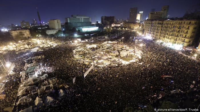 عشرة أعوام على "الربيع العربي" - ماذا تبقى من الثورة في تونس ومصر؟