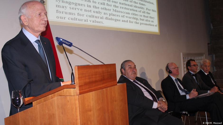 Commitment to a multicultural Morocco (from left to right): Andre Azoulay, advisor to King Mohammed VI, Serge Berdugo, President of the Council of Jewish Communities in Morocco and the former President of the German Bundestag, Norbert Lammert (photo: DW/M. Massad)