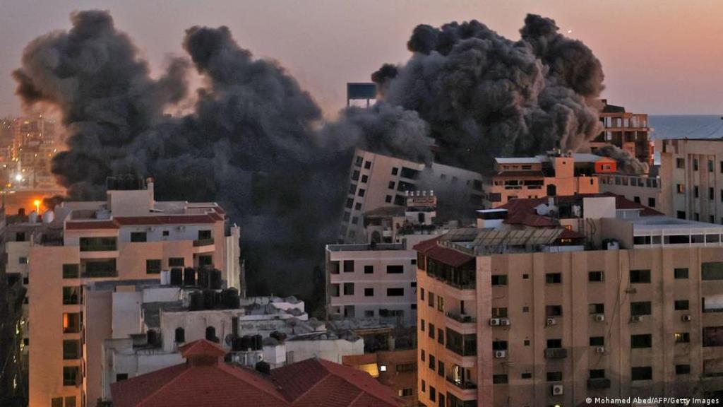 The destroyed Hanadi Tower in Gaza City (photo: Mohamed Abed/AFP/Getty Images)