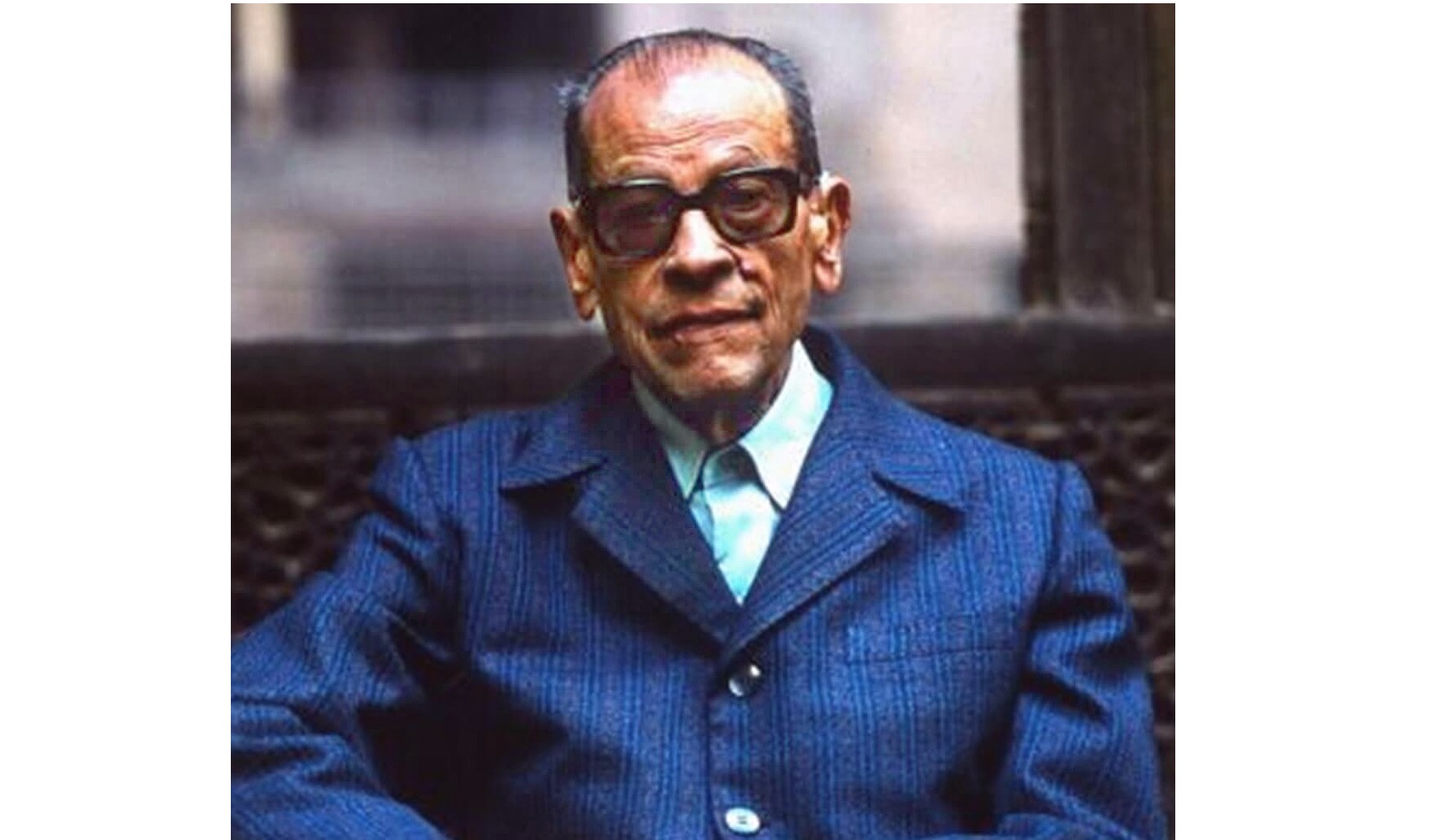 الكاتب العالمي العربي المصري نجيب محفوظ.  Naguib_Mahfouz_in_1980s Foto Wikipedia 