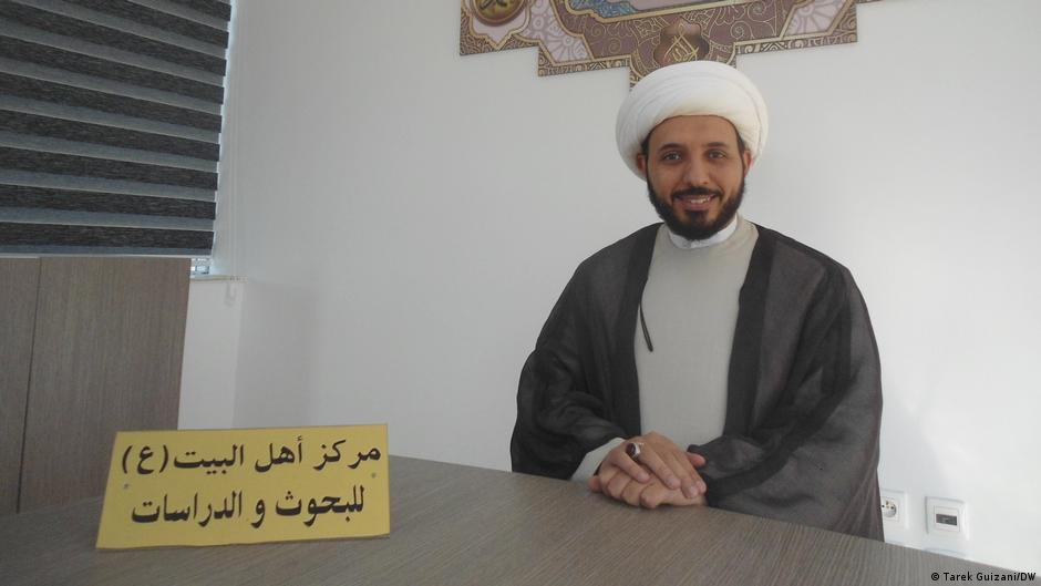 الإمام الشيعي (اثني عشري) أحمد سلمان مدير مركز أهل البيت للبحوث في تونس. Tunesien  Ahmad Salman Foto DW