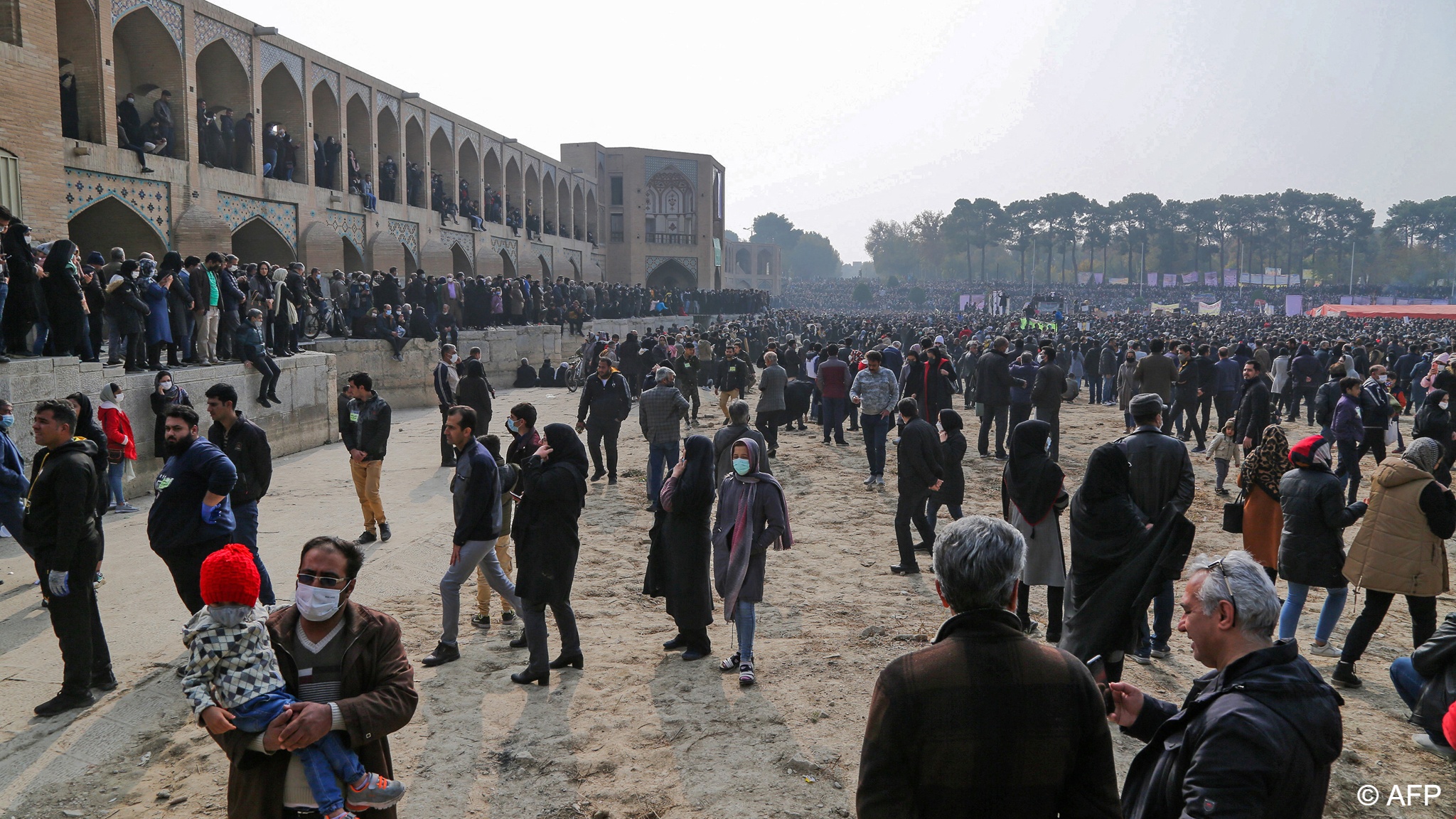 Iranians voice their anger after their province's lifeblood river dried up due to drought and water diversions, in the central city of Isfahan, on 19 November 2021 (photo: Fatmeh Nasr/ISNA/AFP/File)