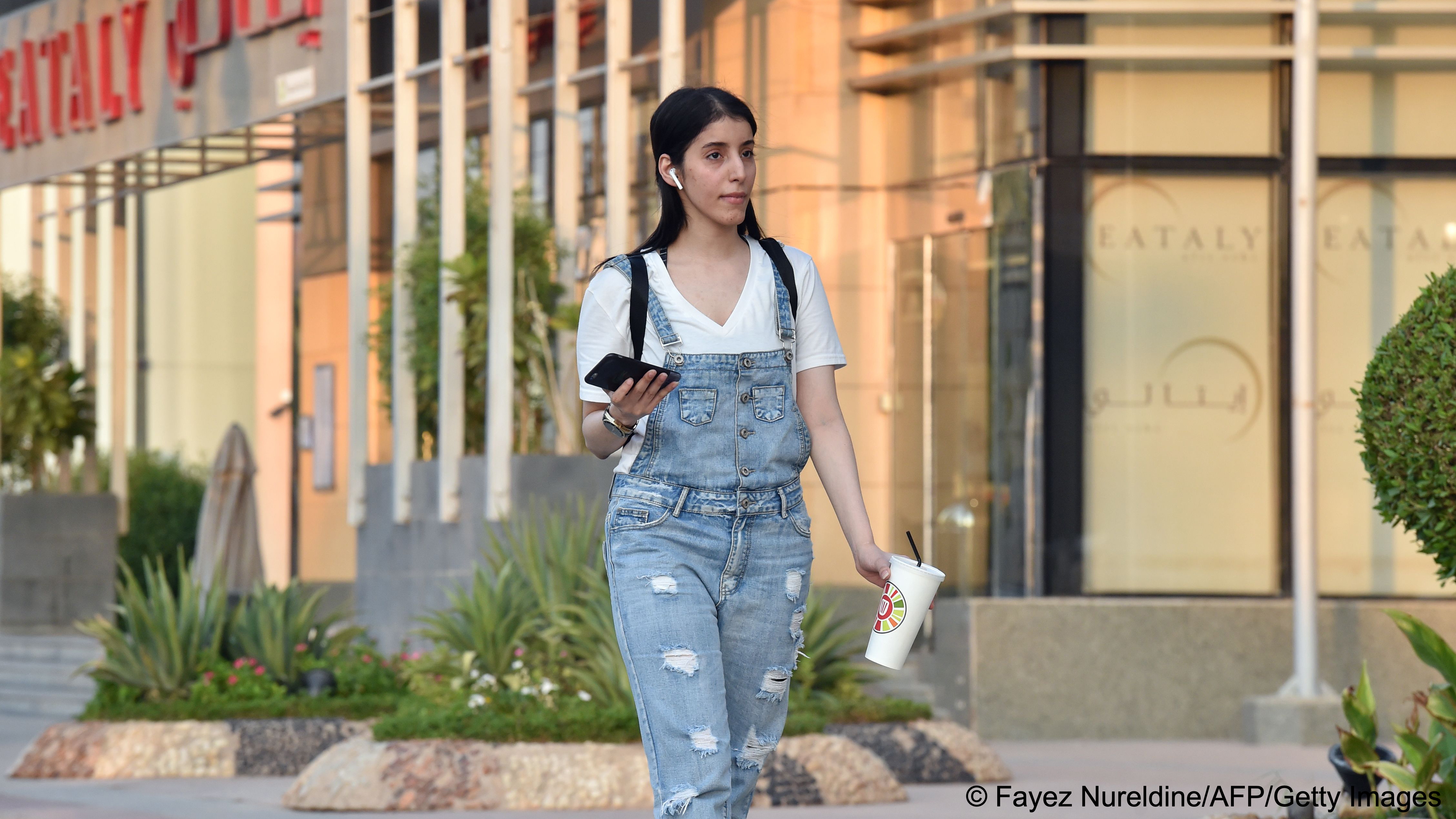 Saudi Manahel al-Otaibi, a 25-year-old activist, walks in western clothes in the Saudi capital Riyadh’s al Tahliya street on September 2, 2019 (photo: AFP/Getty Images/FAYEZ NURELDINE)