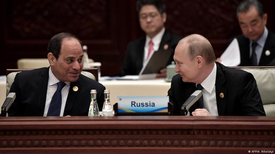 الرئيسان الروسي فلاديمير بوتين والمصري عبد الفتاح السيسي قي لقاء سنة 2019. Sissi und Putin 2019 Foto AFP.