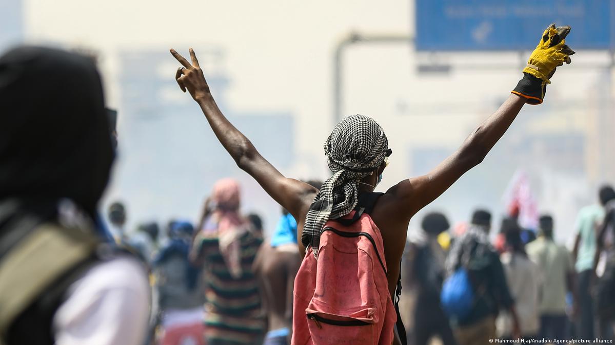 Zum Jahrestag des Staatsstreichs am 25. Oktober wird erwartet, dass Demonstranten wieder in Massen auf die Straße gehen.