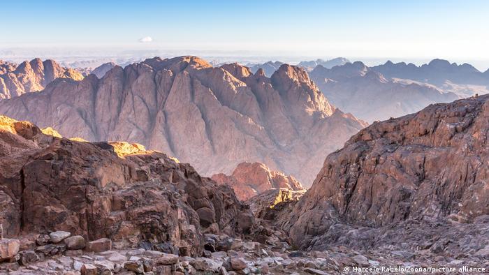 عشرة أسباب تدعوك لزيارة مصر ومعالمها الأثرية 04 Der Berg Sinai Ägypten Foto Picture Alliance