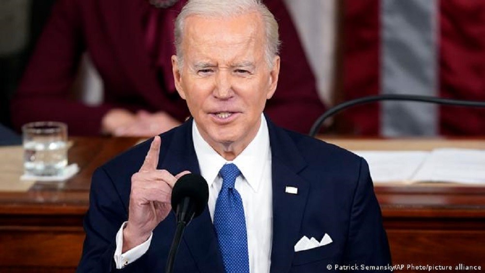 Trauer über den Tod von Erdbebenopfern im Mittleren Osten bringt keine politischen Pluspunkte. Bei einem wichtigen Auftritt in Washington erwähnte Joe Biden die Katastrophe mit keinem Wort. Die arabisch-islamische Welt verschwindet allmählich aus der US-Politik, meint Stefan Buchen in seinem Essay.    