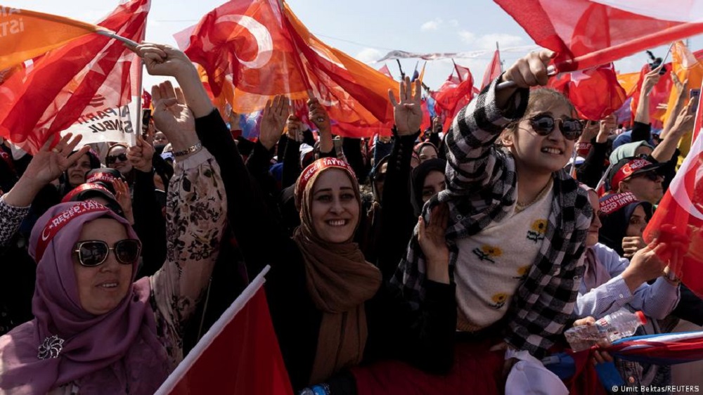 Officials say over 64.1 million people are eligible to vote on Sunday (image: Umit Bektas/REUTERS)