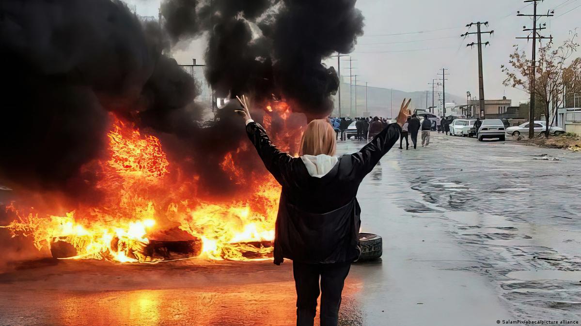 The latest uprising in Iran has been largely driven by its women. Four authors offer inside views and moving snapshots from a variety of perspectives.