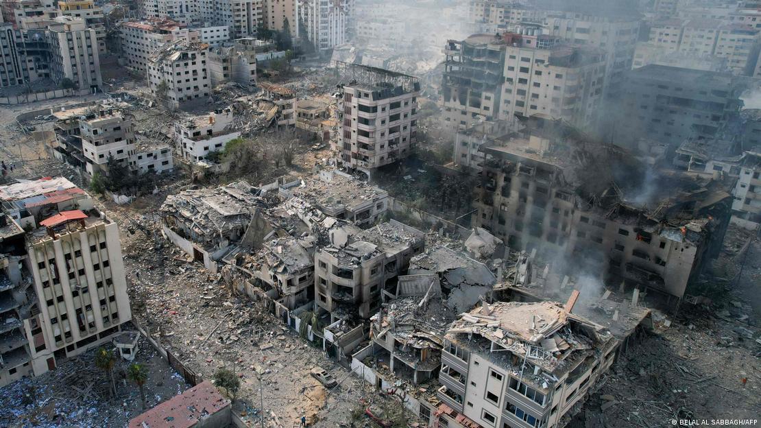 View of a neighbourhood in Gaza City on Tuesday, 08.10.2023 (image: BELAL AL SABBAGH/AFP) 